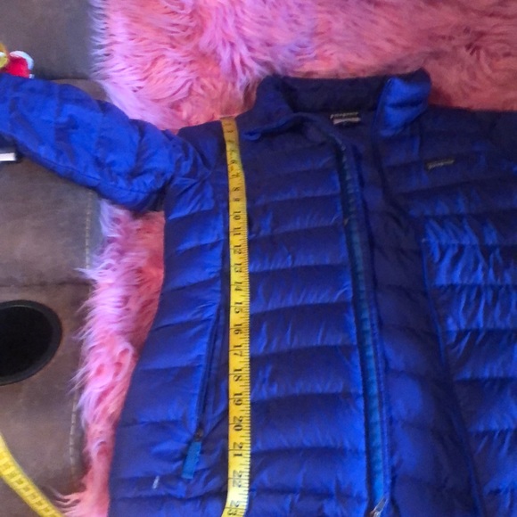 Patagonia Down Jacket - Picture 9 of 10
